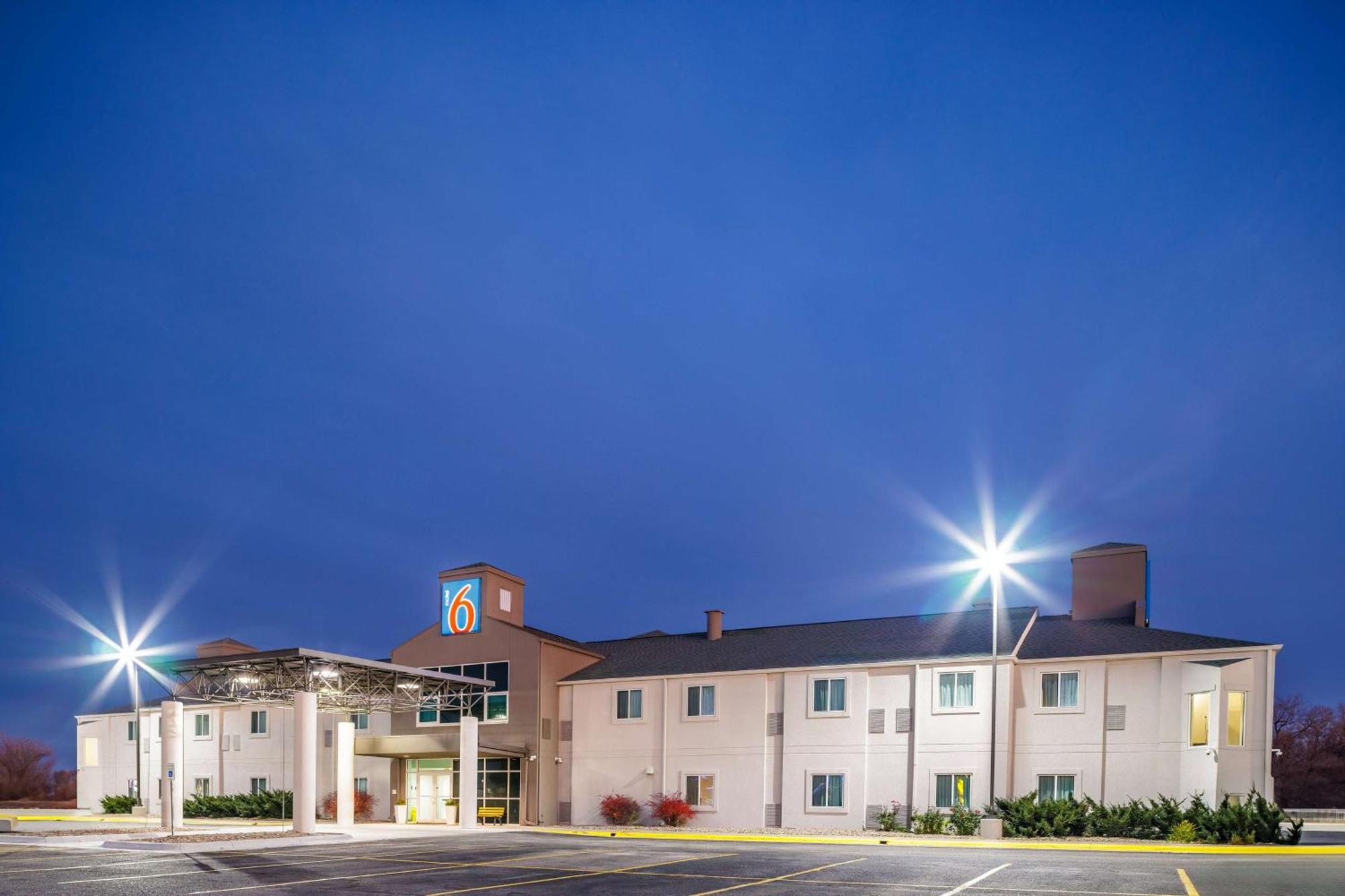 Motel 6-Grand Island, Ne Doniphan Dış mekan fotoğraf